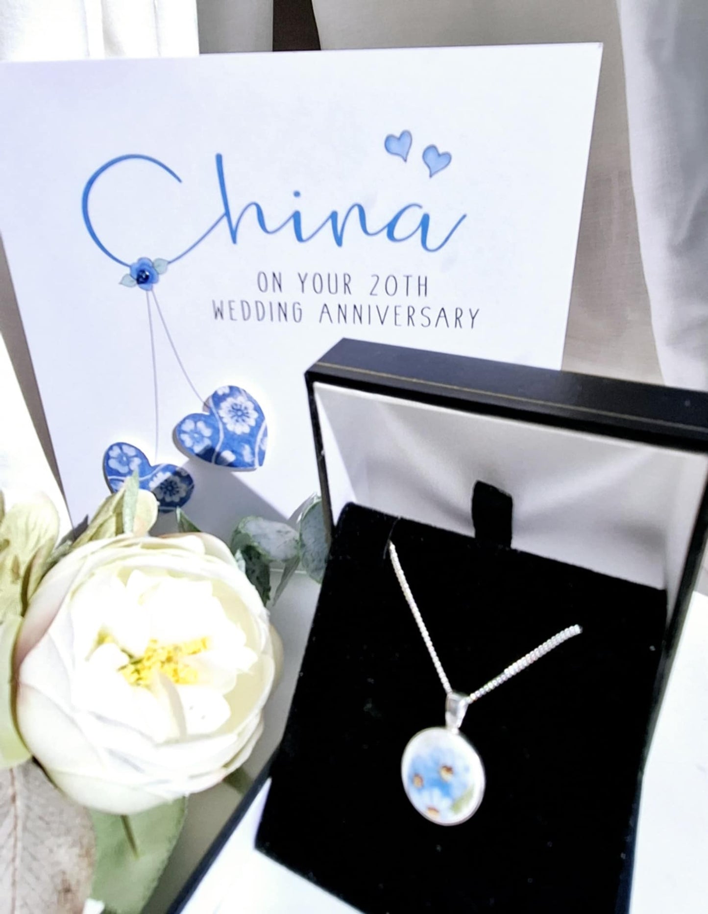 Broken China Forget-Me-Not Round Pendant