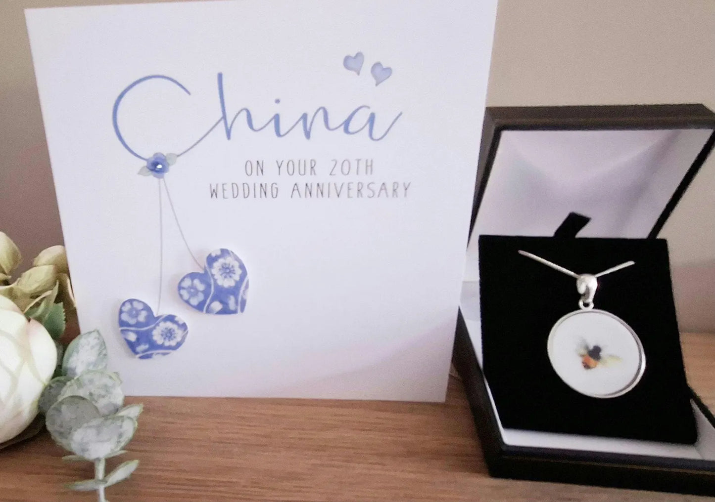 Broken China Round Silver Bee Pendant