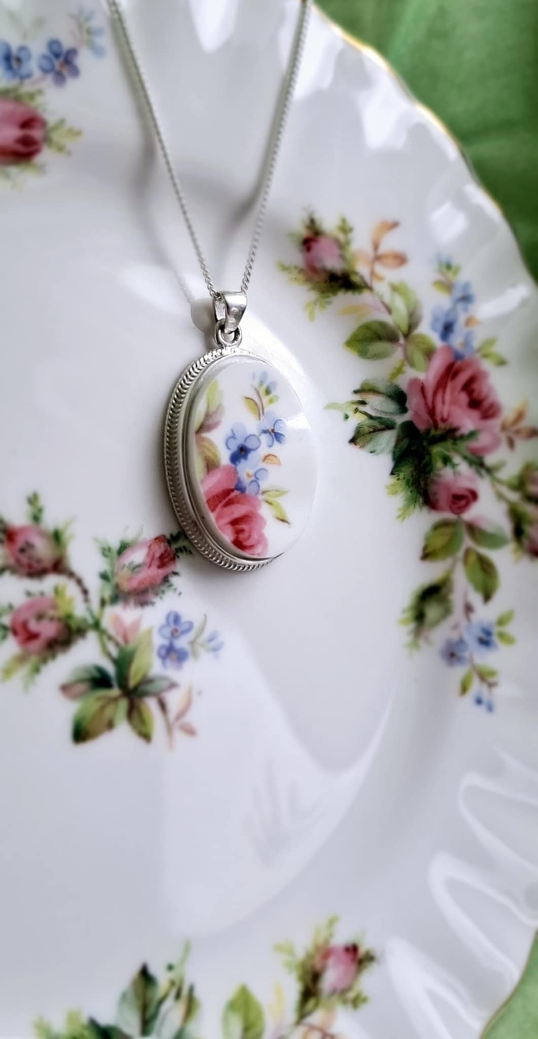 Broken China Rose & Forget-Me-Not Pendant