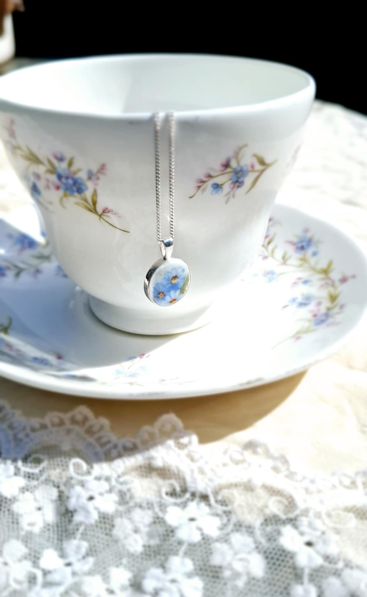 Broken China Forget-Me-Not Round Pendant