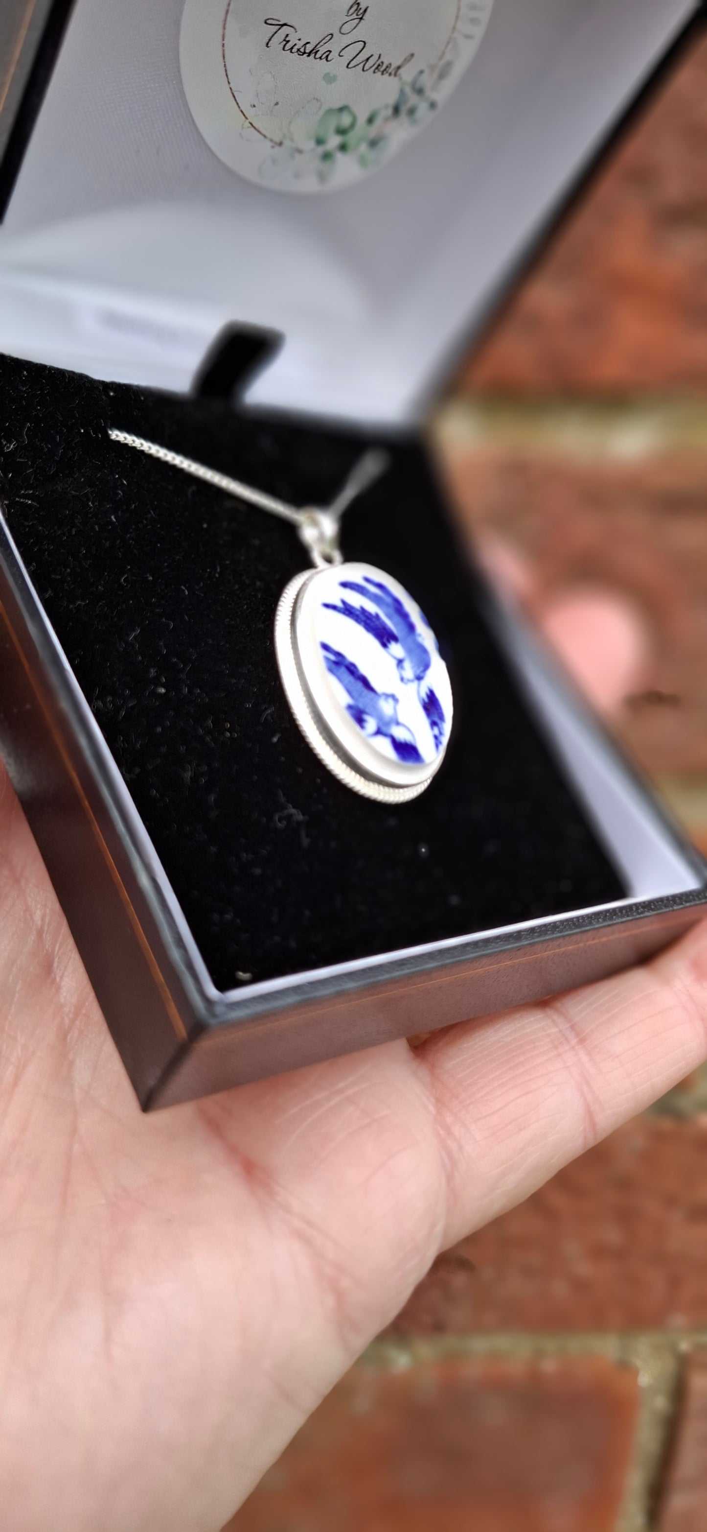 Broken China Willow Pattern Round Silver Pendant, love birds pendant