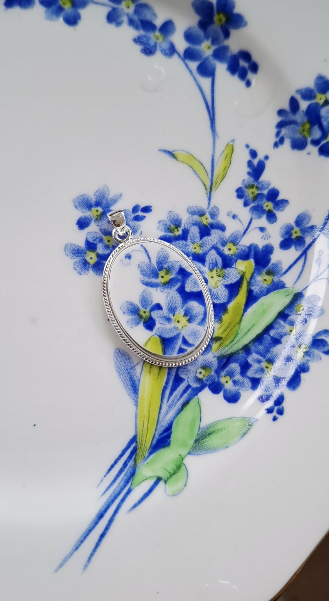 Bridal Jewellery Broken China Forget-Me-Not Oval Pendant
