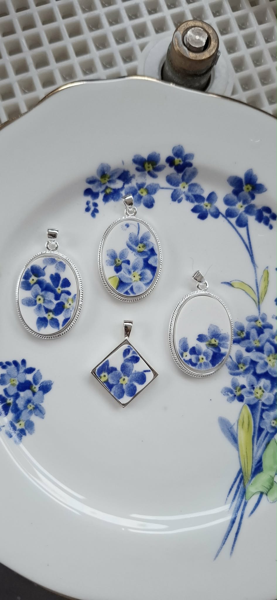 Bridal Jewellery Broken China Forget-Me-Not Oval Pendant